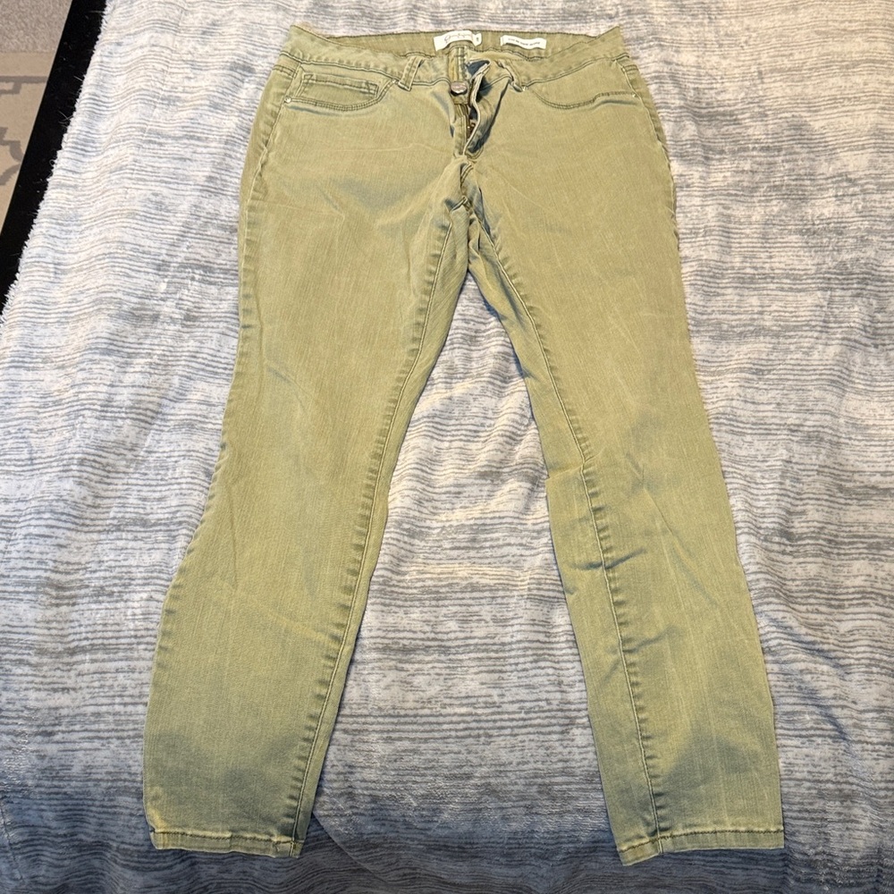 Jessica Simpson Olive Kiss Me Super Skinny Pants